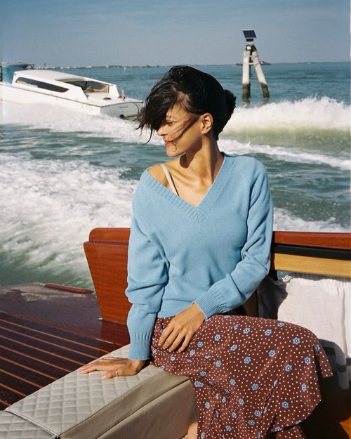 tricot Col V en cachemire bleu Nina femme – Tricot