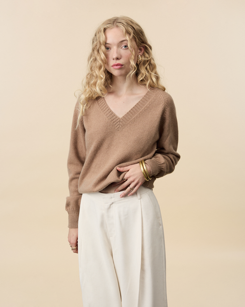tricot Col V en cachemire Camel femme – Tricot