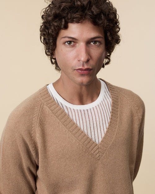 Tricot Col V En Cachemire Camel Homme – Tricot