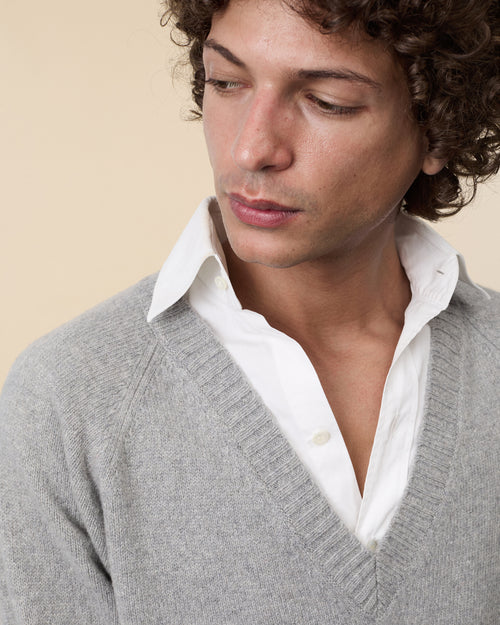 Tricot Col V En Cachemire Gris Homme – Tricot