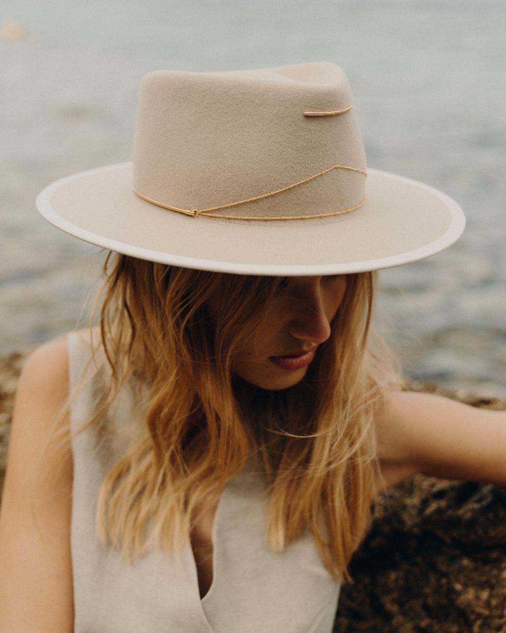 van palma Anna Ivory