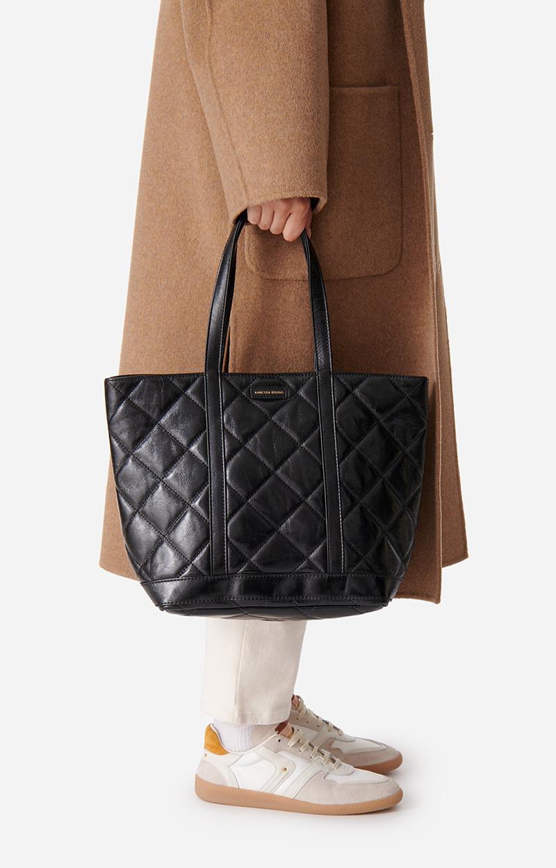 Vanessa Bruno Cabas M Zippé En Cuir Matelassé