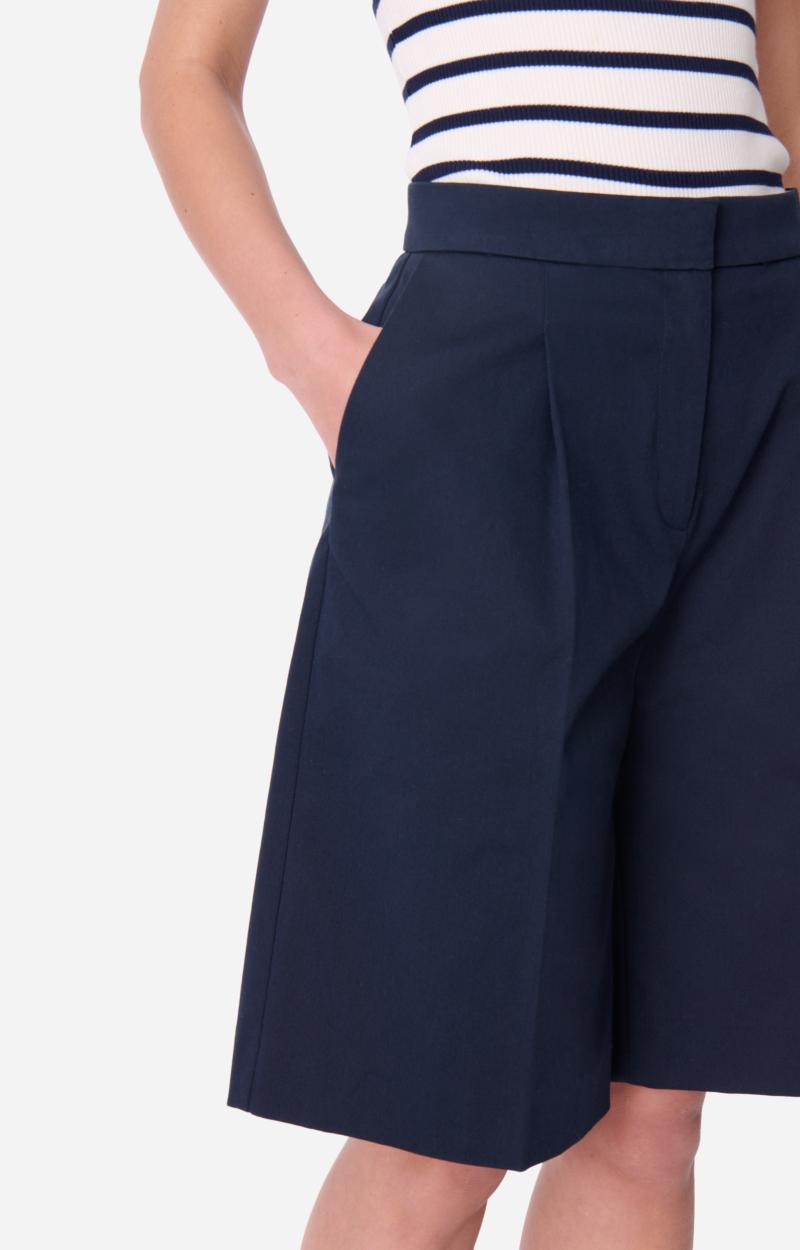 Vanessa Bruno Short Dalsam