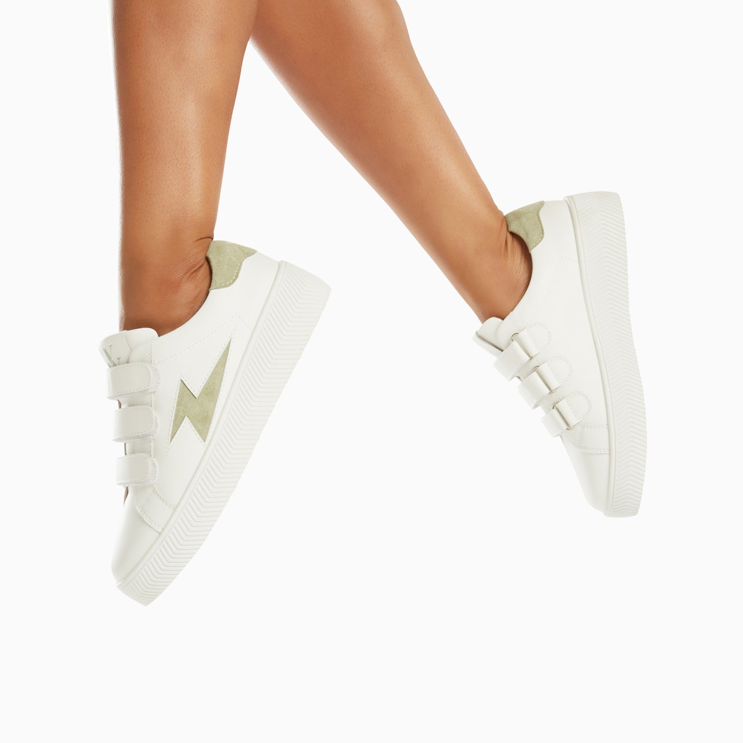 Vanessa Wu Baskets éclair Camelia Blanc Et Vert Amande à Scratchs