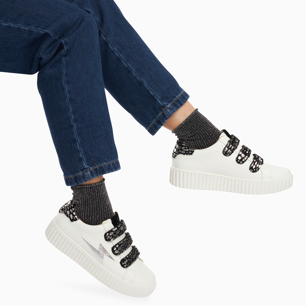 Vanessa Wu Baskets éclair Daisy Blanc Et Argent à Scratchs Léopard