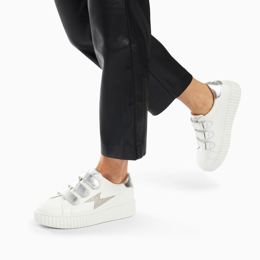 Vanessa Wu Baskets éclair Kandia Blanc Et Argent à Scratchs