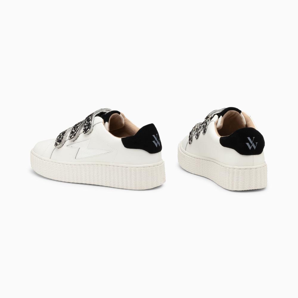 Vanessa Wu Baskets éclair Lyanna Blanc Et Argent à Scratchs Léopard Noirs