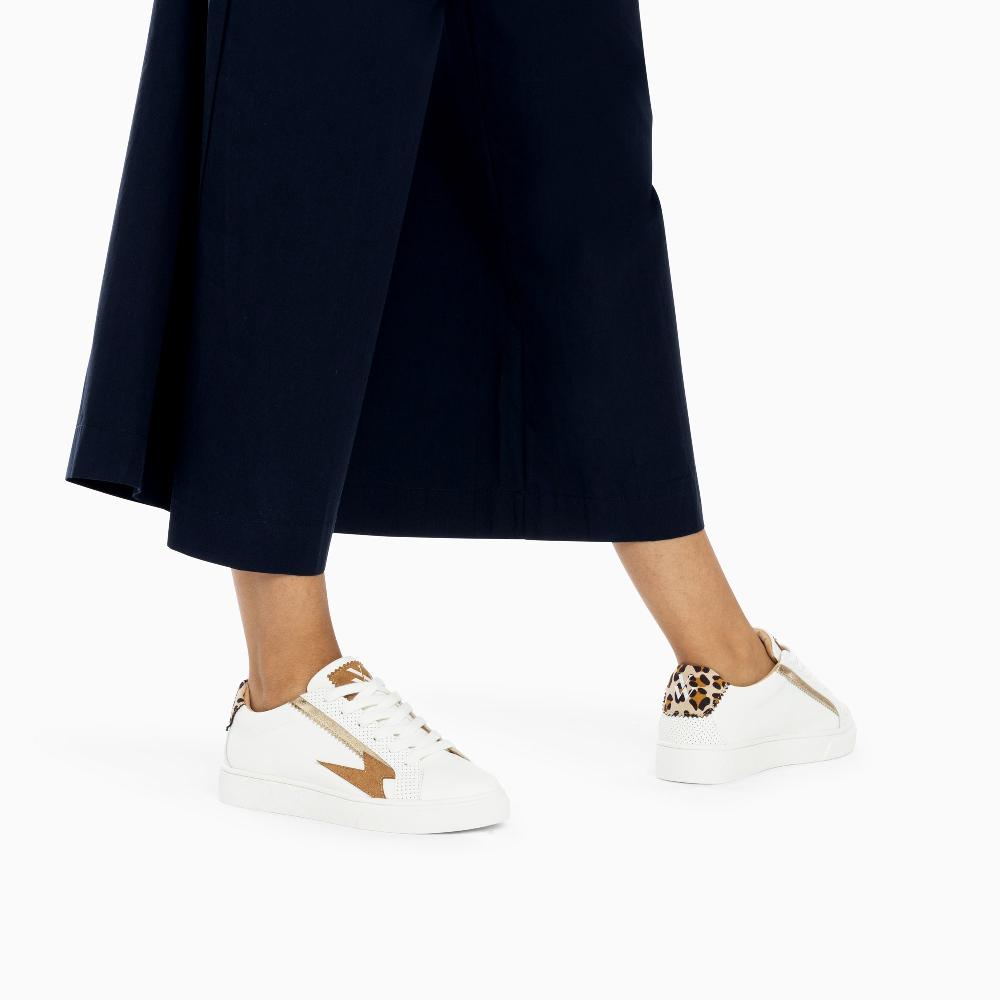 Vanessa Wu Baskets éclair Manon Camel Et Or à Lacets