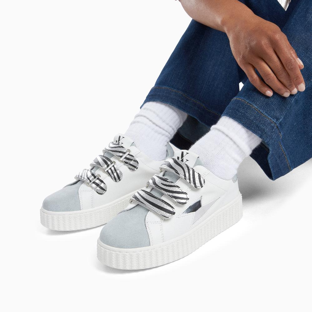 Vanessa Wu Baskets éclair Opaline Blanc Et Gris à Scratchs Zèbre