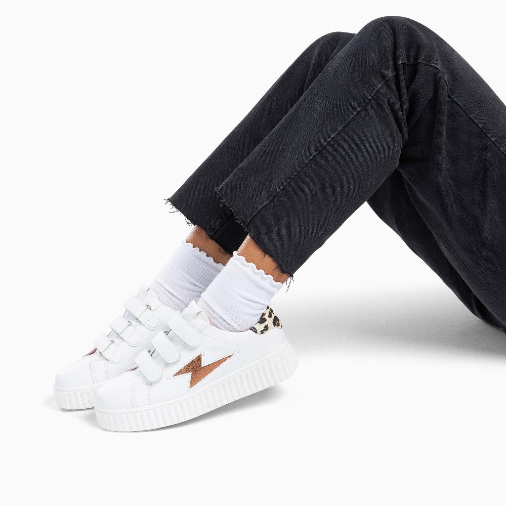 Vanessa Wu Baskets éclair Sansa Blanc Et Léopard à Scratchs