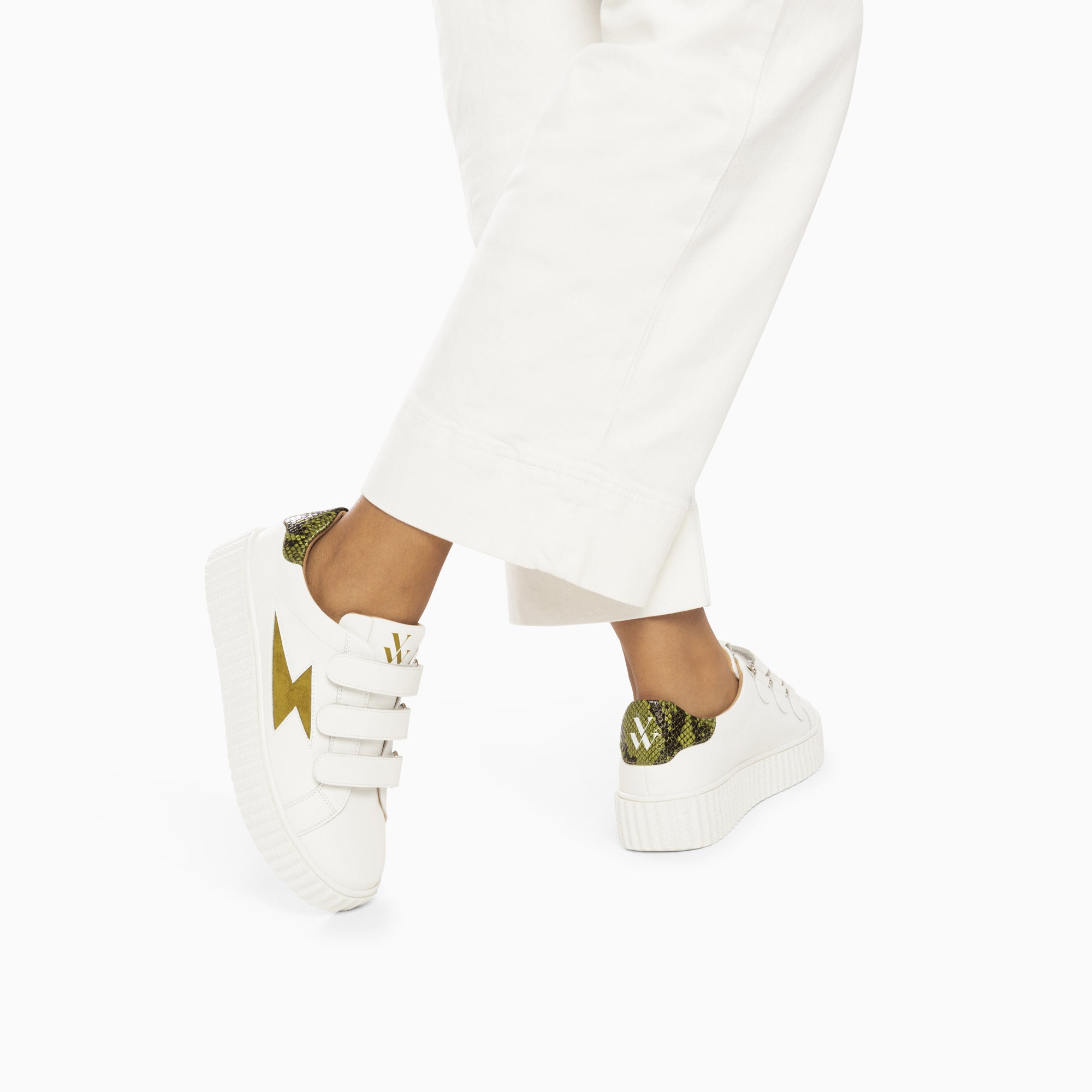 Vanessa Wu Baskets éclair Susan Blanc Et Kaki à Scratchs