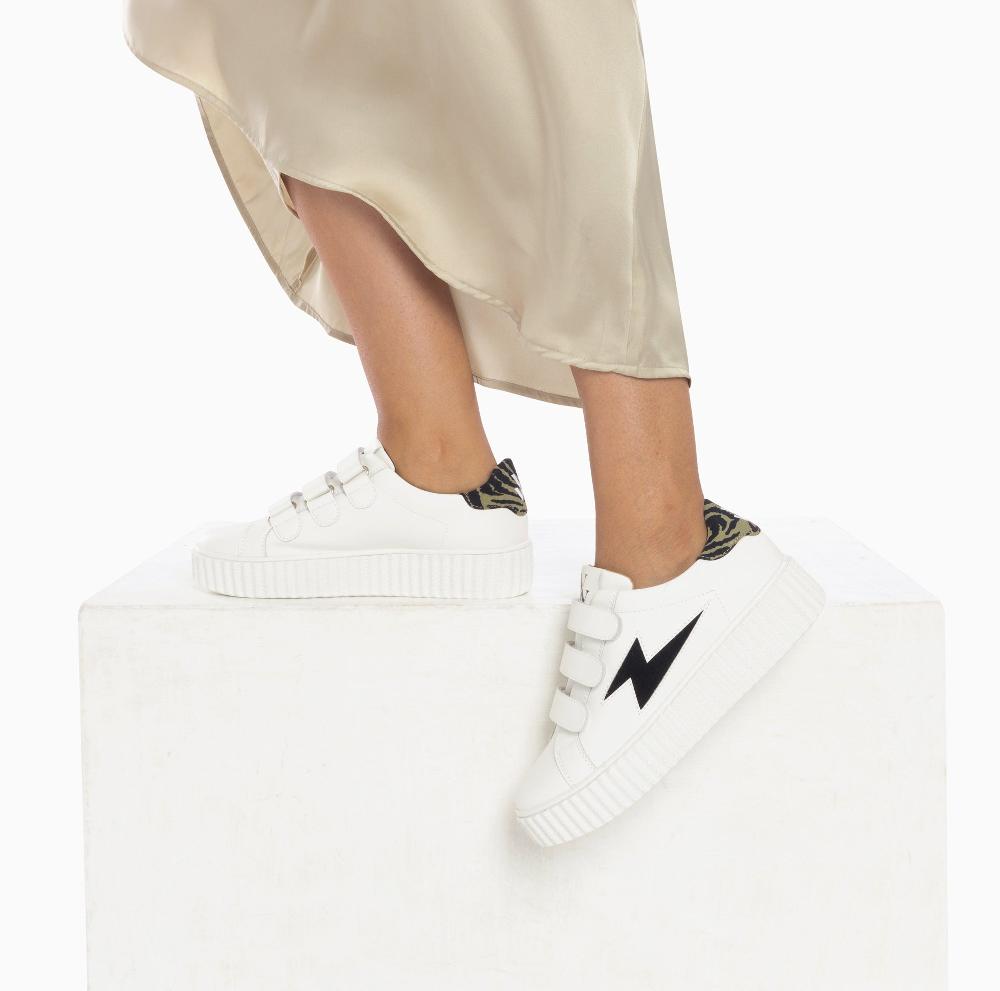 Vanessa Wu Baskets éclair Susan Blanc Et Noir à Scratchs