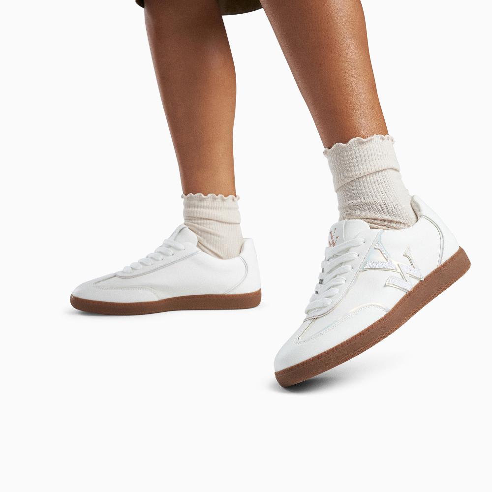 Vanessa Wu Baskets Monogramme Charlize Blanches Monochromes à Semelle Rétro