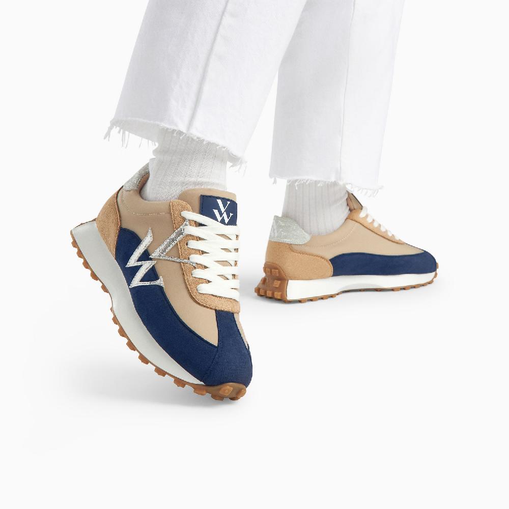 Vanessa Wu Baskets Monogramme Hanae Beige Et Marine à Lacets