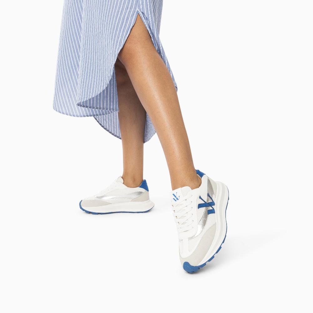 Vanessa Wu Baskets Monogramme Lana Bleu Et Argent à Semelle Oversize