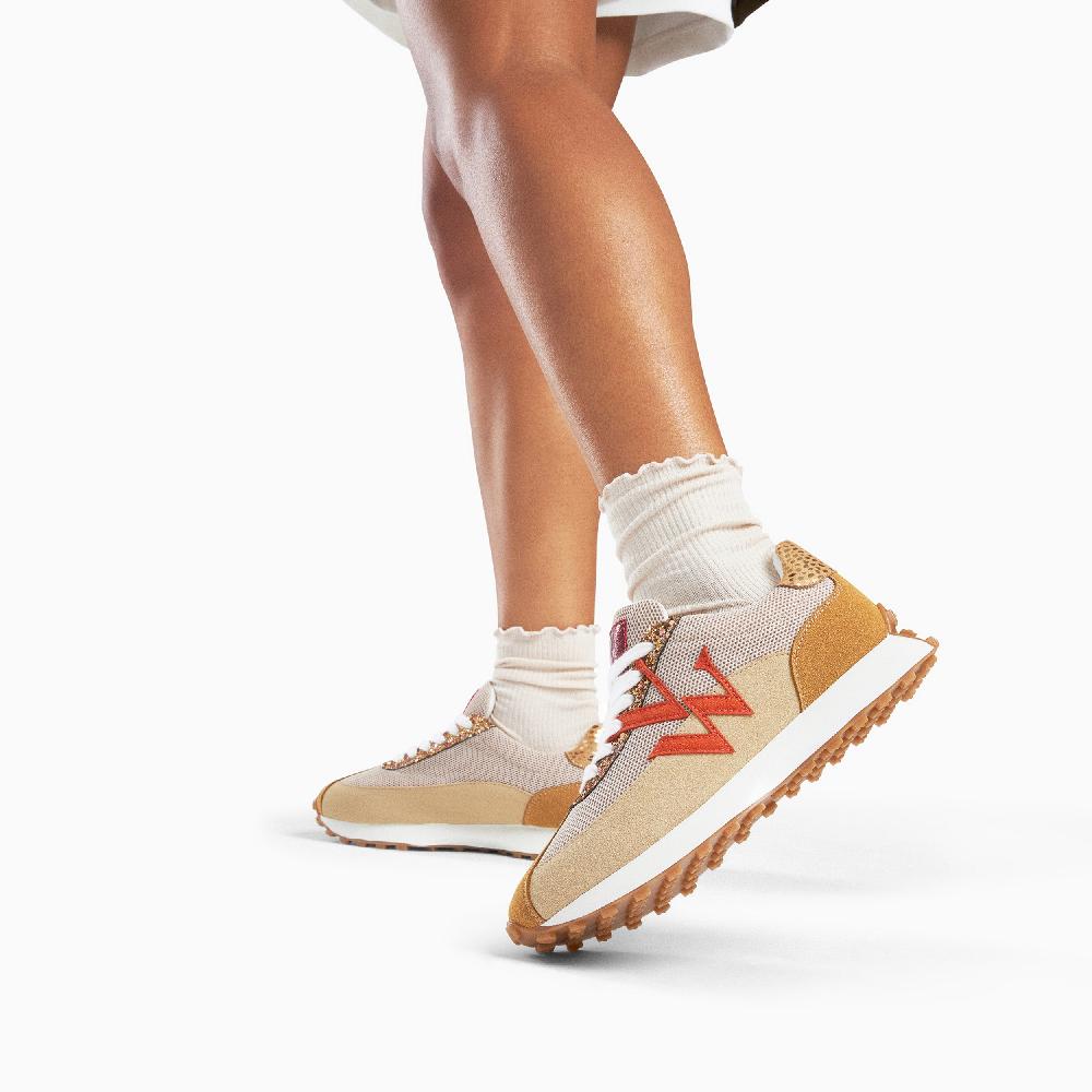 Vanessa Wu Baskets Monogramme Mona Beige Et Orange à Semelle Running