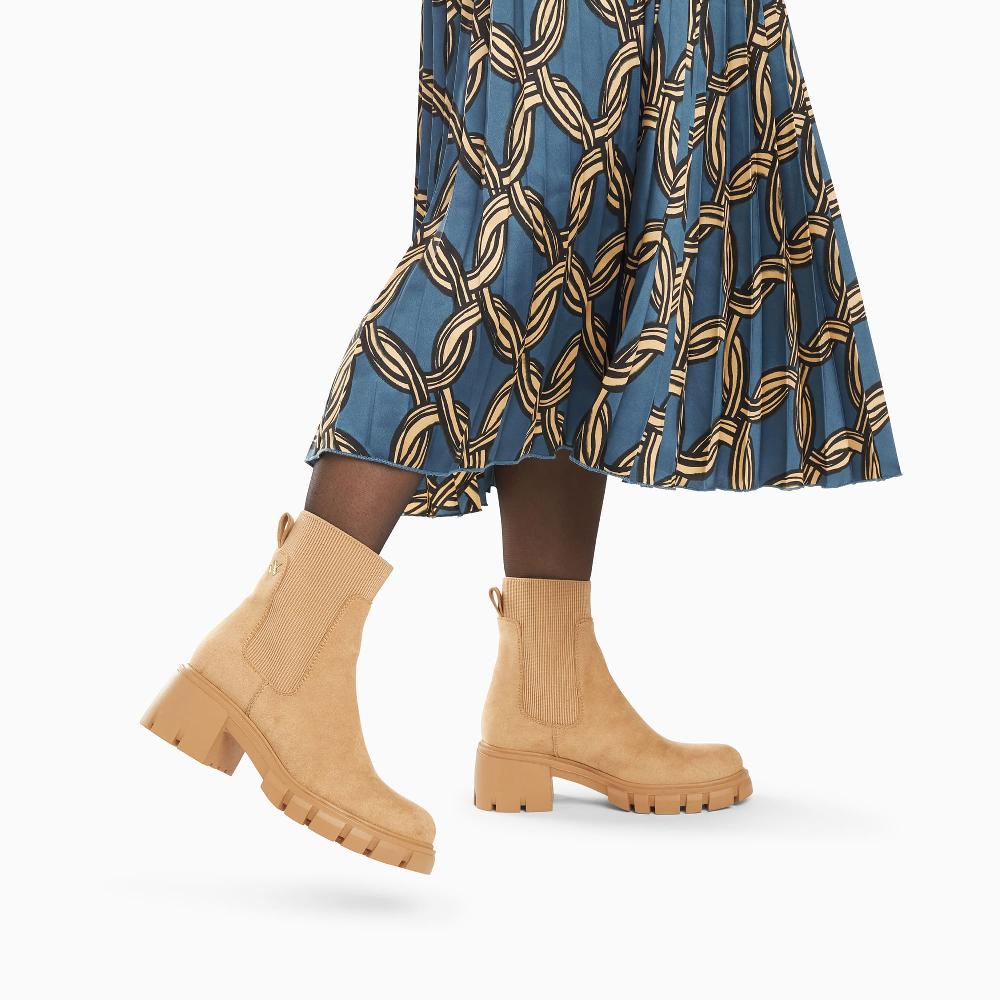 Vanessa Wu Bottines Chelsea Valérie Beige à Talon Cranté