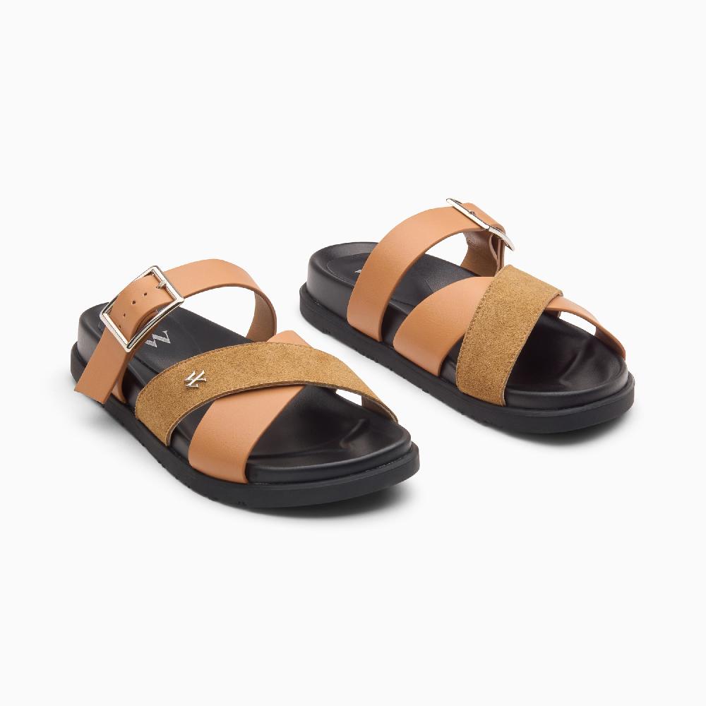 Vanessa Wu Mules Plates Sandy Camel à Larges Brides