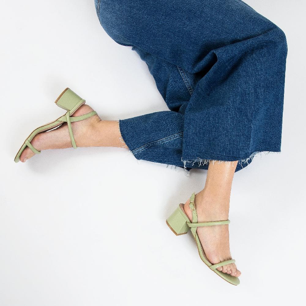 Vanessa Wu Sandales à Talon Minimalistes Oriane Vert Pastel