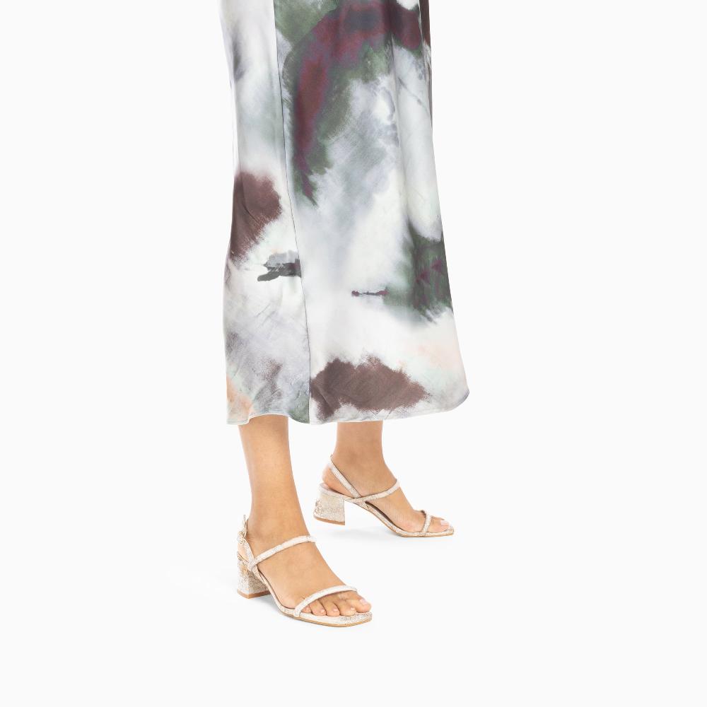 Vanessa Wu Sandales à Talon Minimalistes Tiphaine Tissées Blanc Et Or