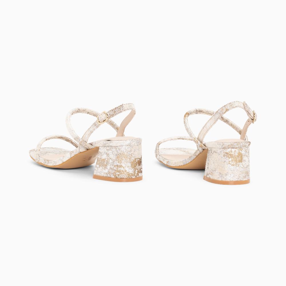 Vanessa Wu Sandales à Talon Minimalistes Tiphaine Tissées Blanc Et Or