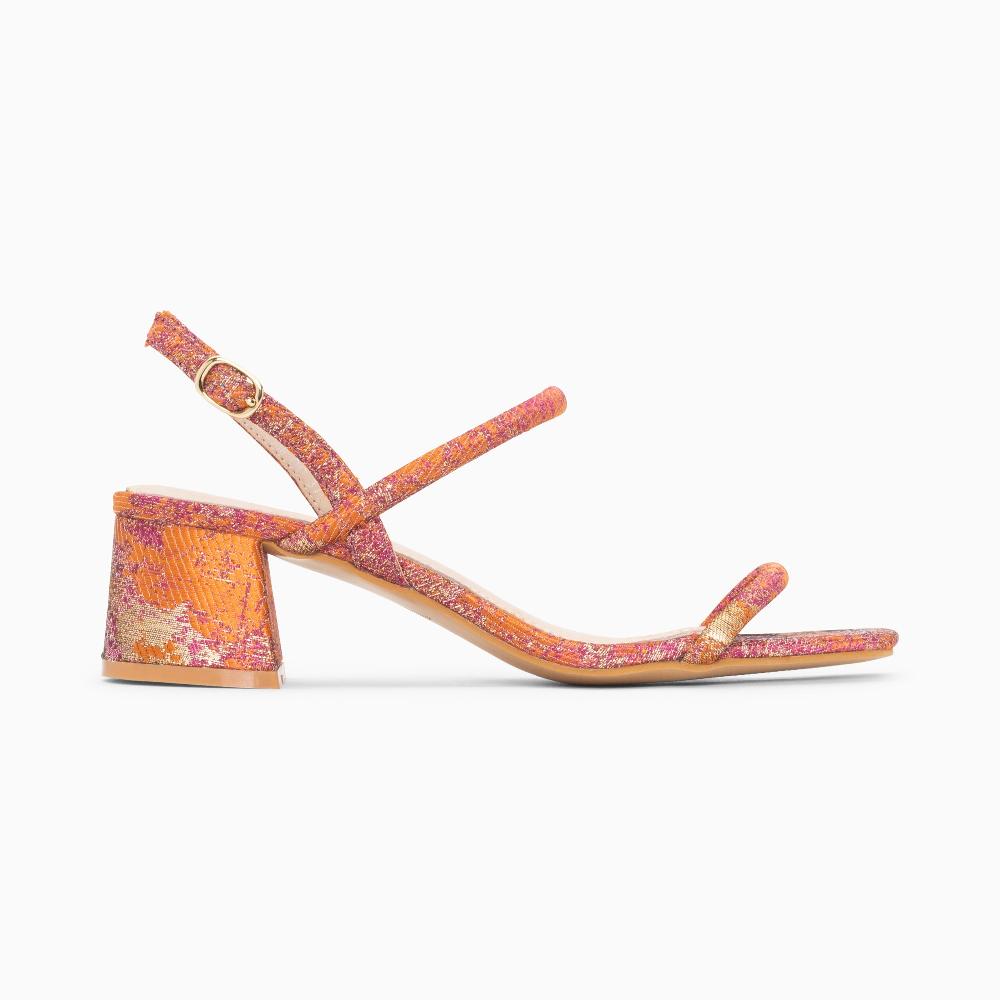 vanessa wu Sandales à talon minimalistes Tiphaine tissées orange et or