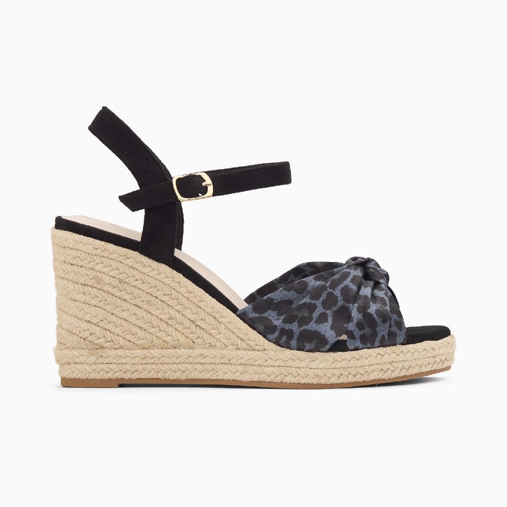 vanessa wu Sandales compensées nouées Aude léopard bleu