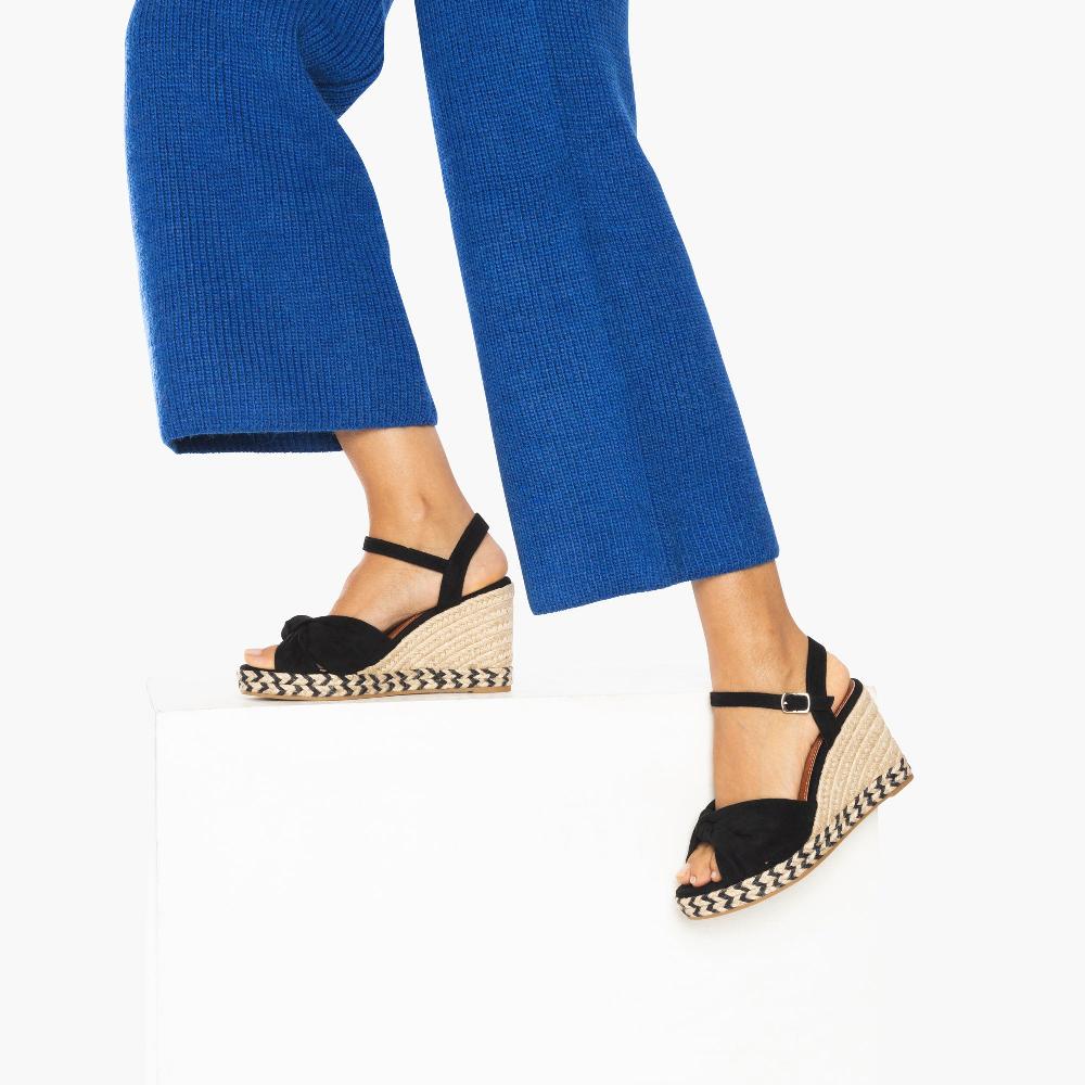 Vanessa Wu Sandales Compensées Nouées Céline Noires