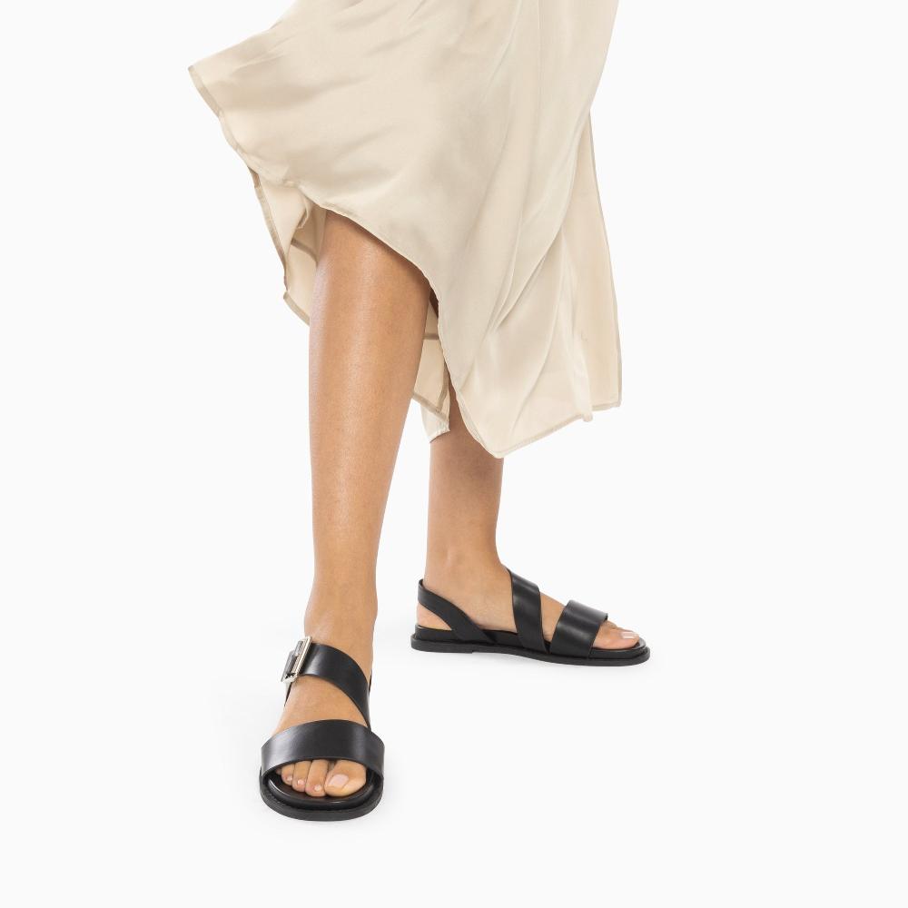 Vanessa Wu Sandales Plates Ameline Noires à Larges Brides