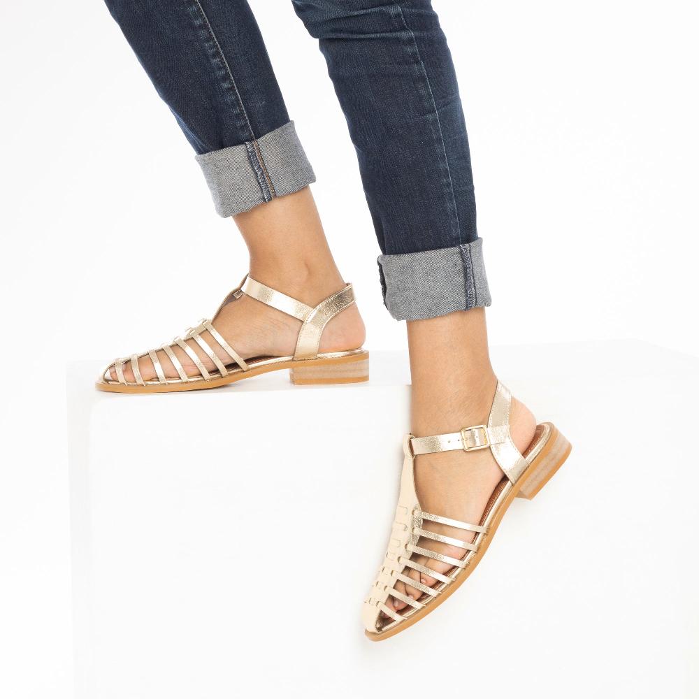 Vanessa Wu Sandales Plates Anne Style Pêcheur à Fines Brides Or