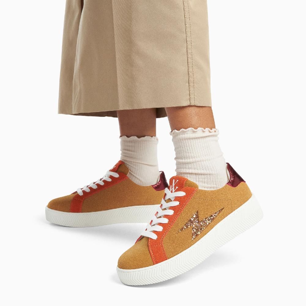 Vanessa Wu Baskets éclair Gwen Camel à Lacets