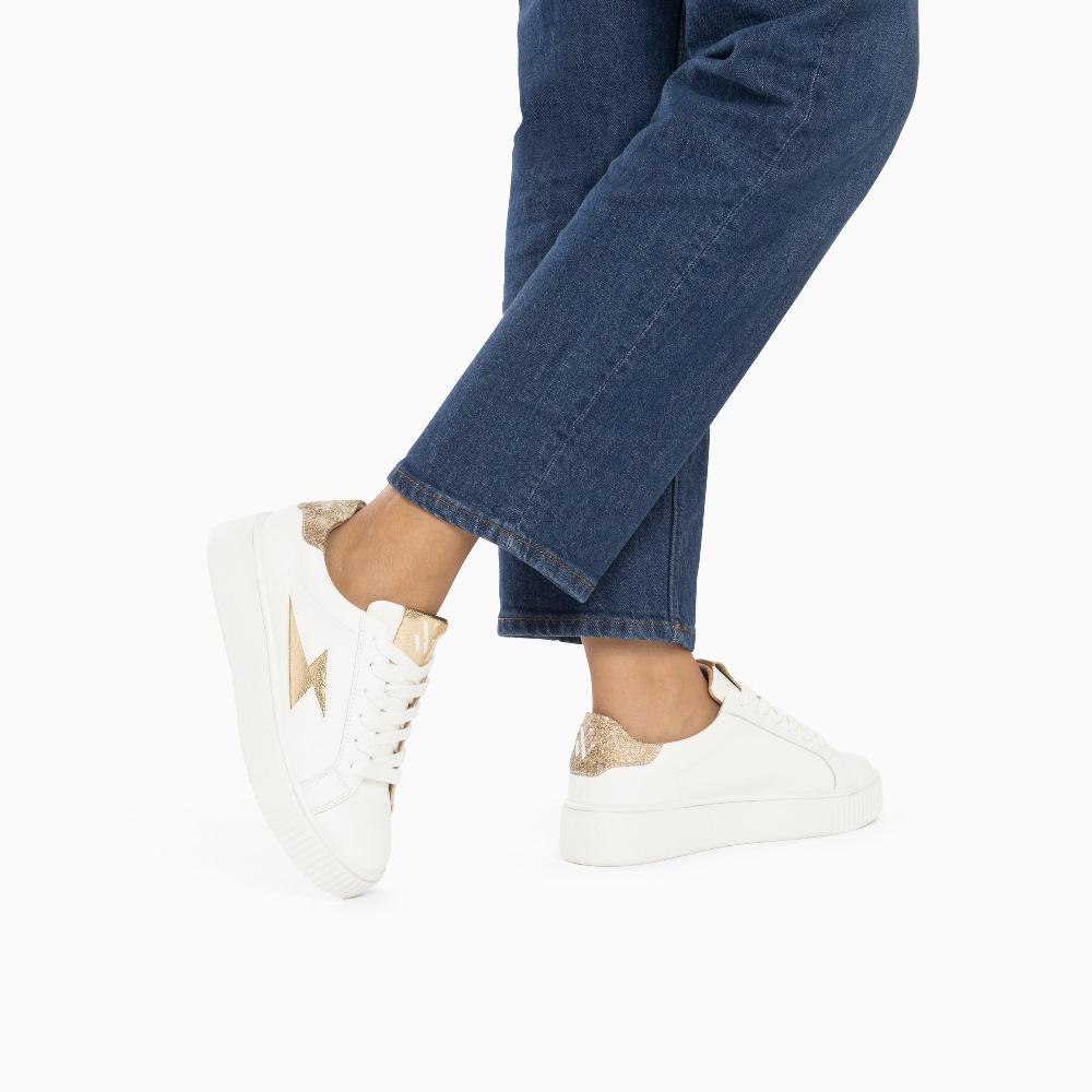 Vanessa Wu Baskets éclair Joy Blanc Et Or à Lacets