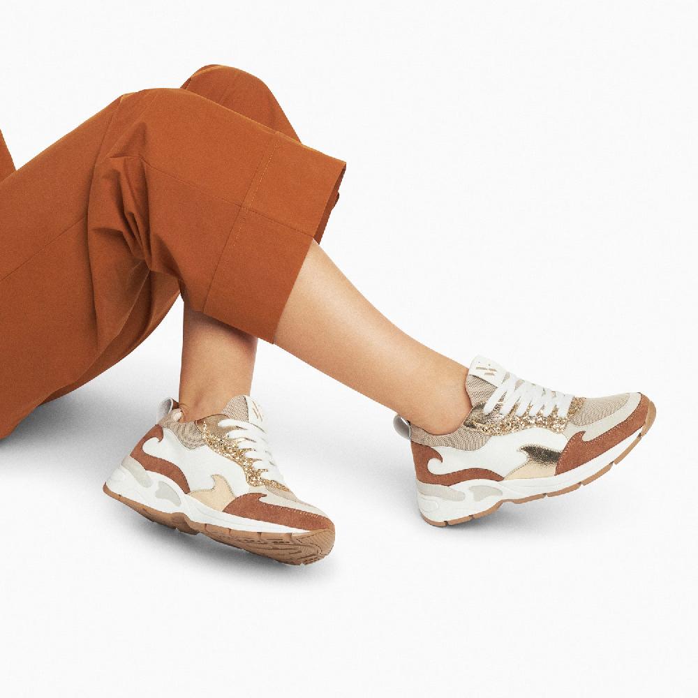 Vanessa Wu Baskets Flamme Juliette Blanc Et Camel