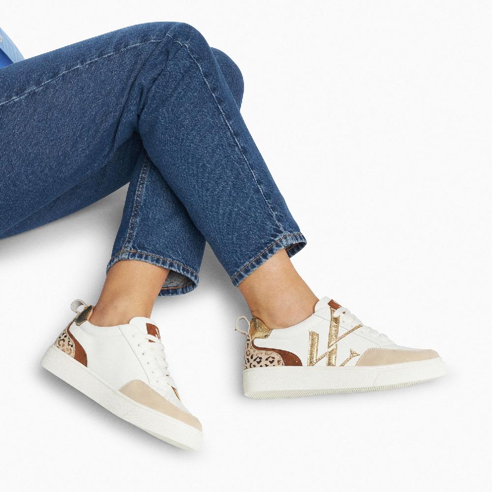 Vanessa Wu Baskets Monogramme Luna Blanc Et Or