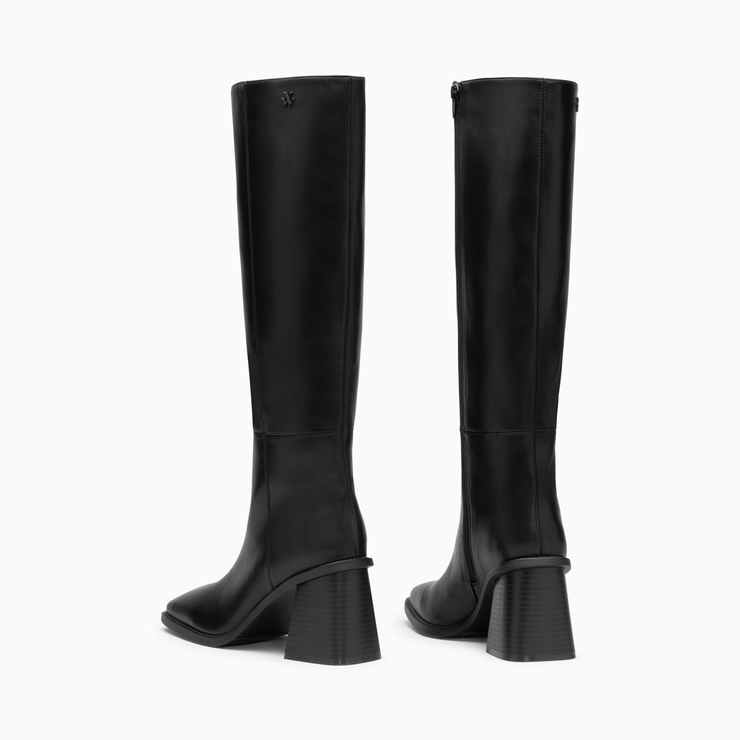 Vanessa Wu Bottes Rita Noires à Talon Trapèze