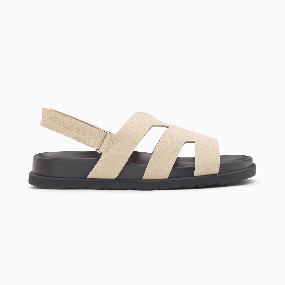 vanessa wu Sandales plates monogramme Sally beiges