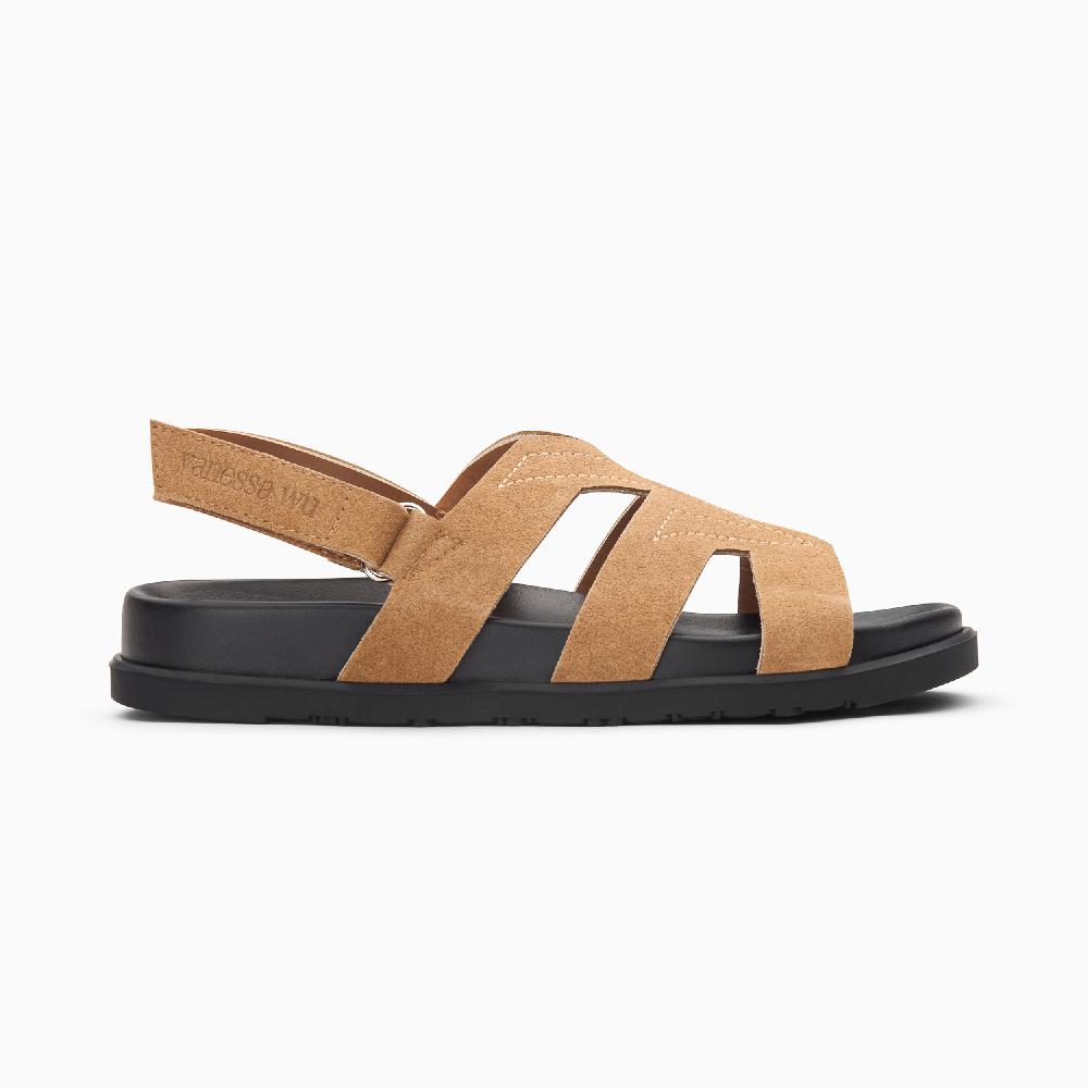 vanessa wu Sandales plates monogramme Sally camel