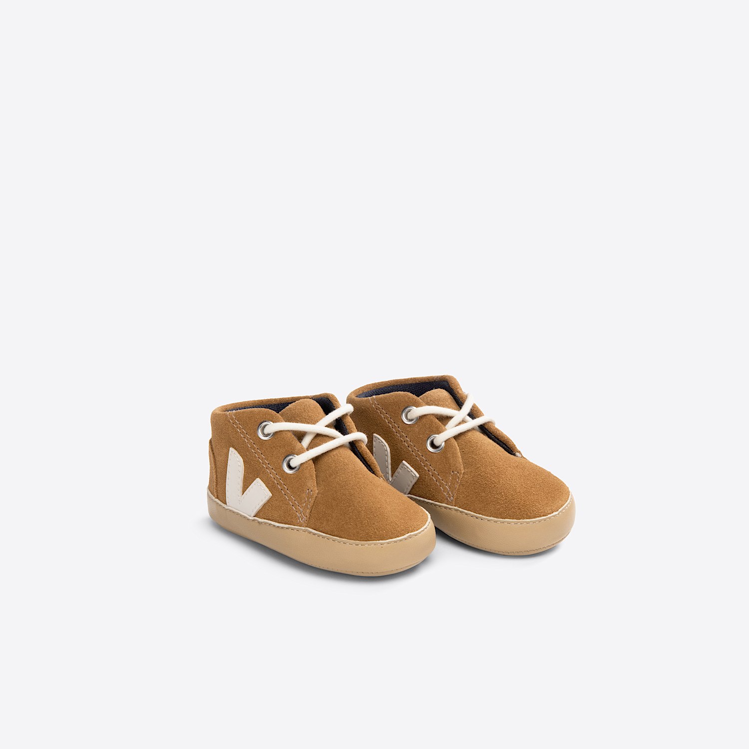 Veja BABY SUEDE CAMEL PIERRE