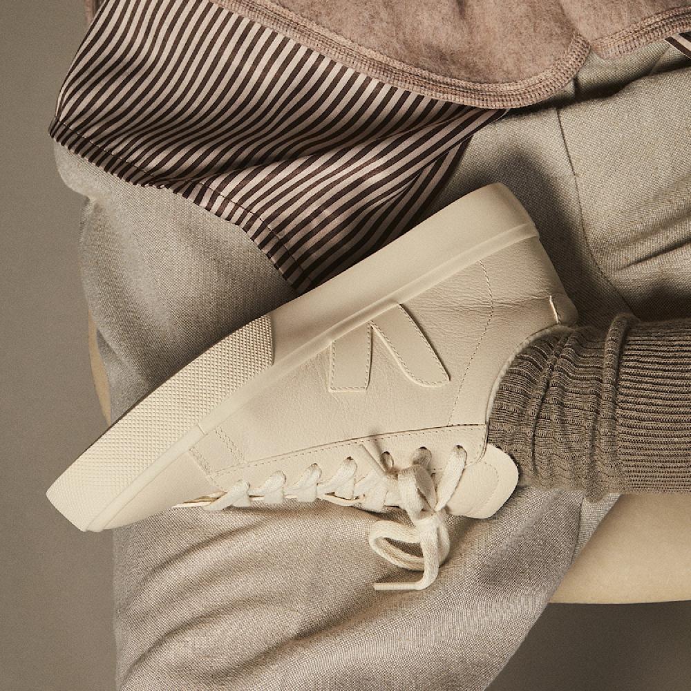 Veja CAMPO FURED LEATHER PIERRE