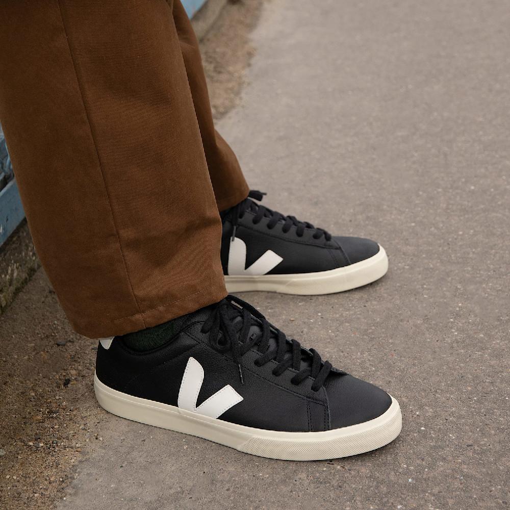 Veja CAMPO LEATHER BLACK WHITE