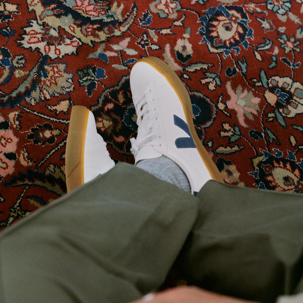 Veja CAMPO LEATHER WHITE CALIFORNIA NATURAL