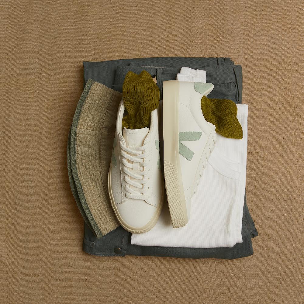 Veja CAMPO LEATHER WHITE MATCHA