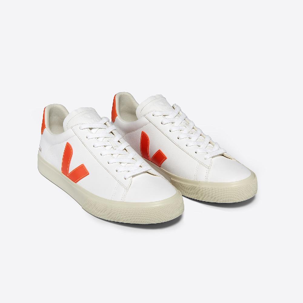 Veja CAMPO LEATHER WHITE ORANGE FLUO