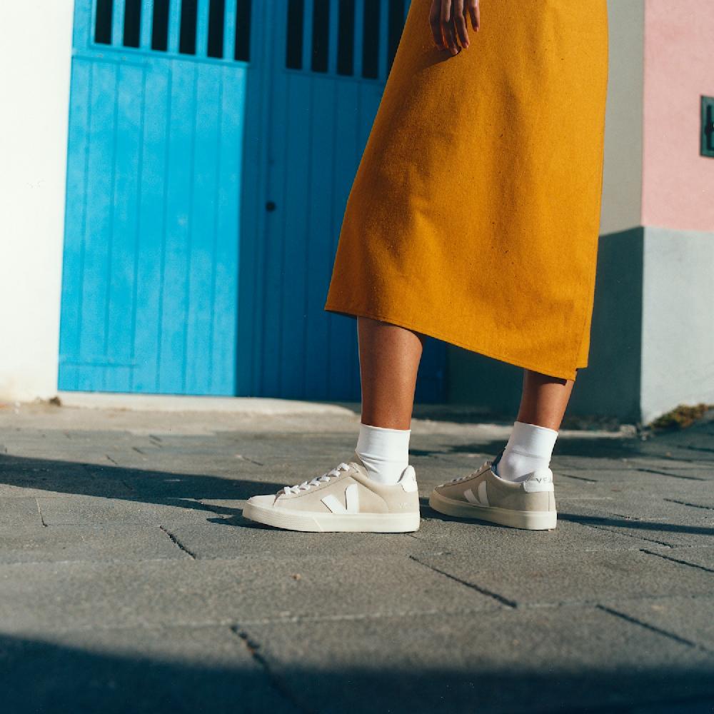 Veja CAMPO SUEDE NATURAL WHITE