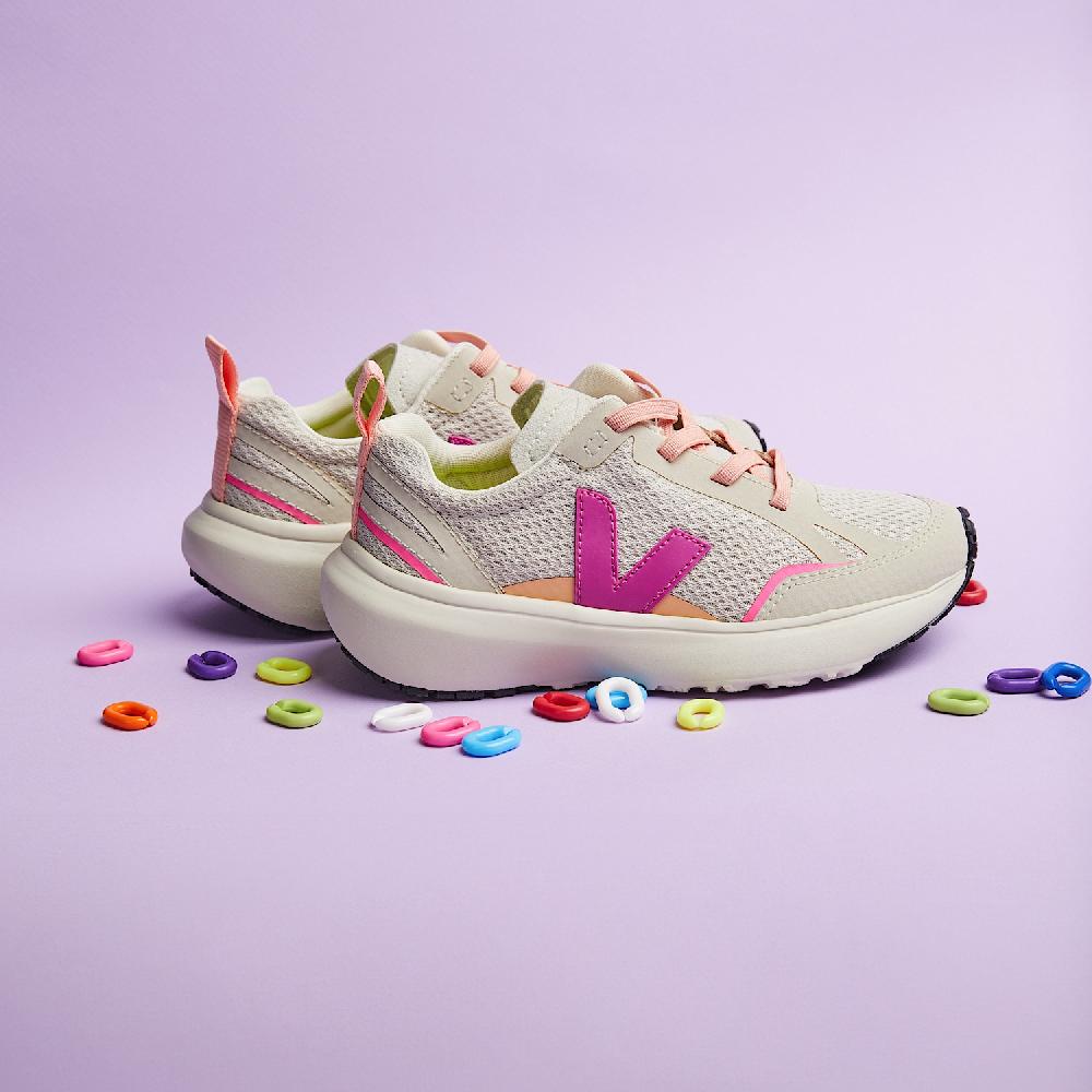 Veja CANARY ELASTIC LACES ALVEOMESH NATURAL LOTUS