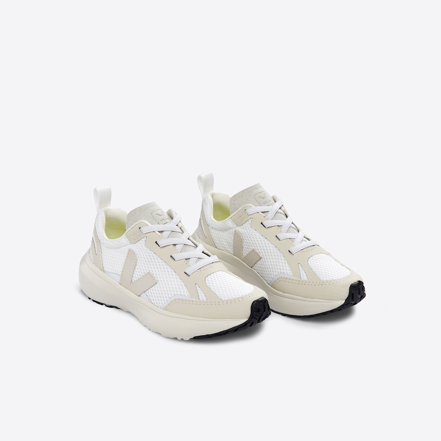 Veja CANARY ELASTIC LACES ALVEOMESH WHITE PIERRE