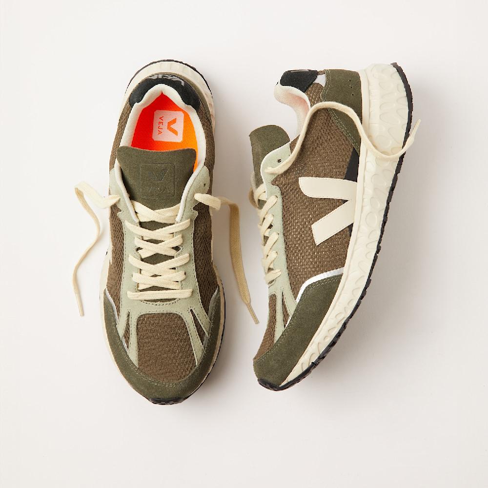 Veja CONDOR ROYALE ALVEOMESH KAKI PIERRE