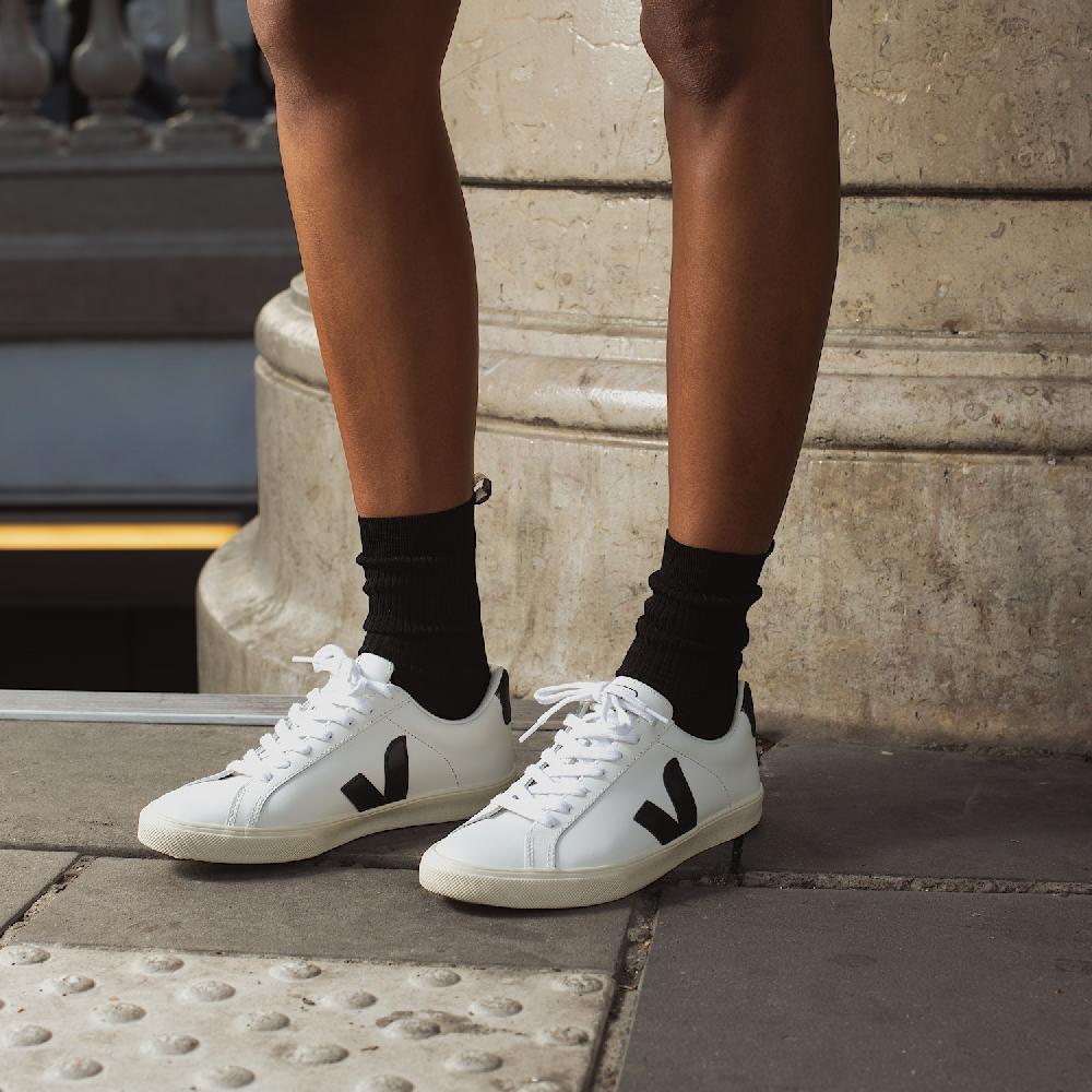Veja ESPLAR LEATHER WHITE BLACK