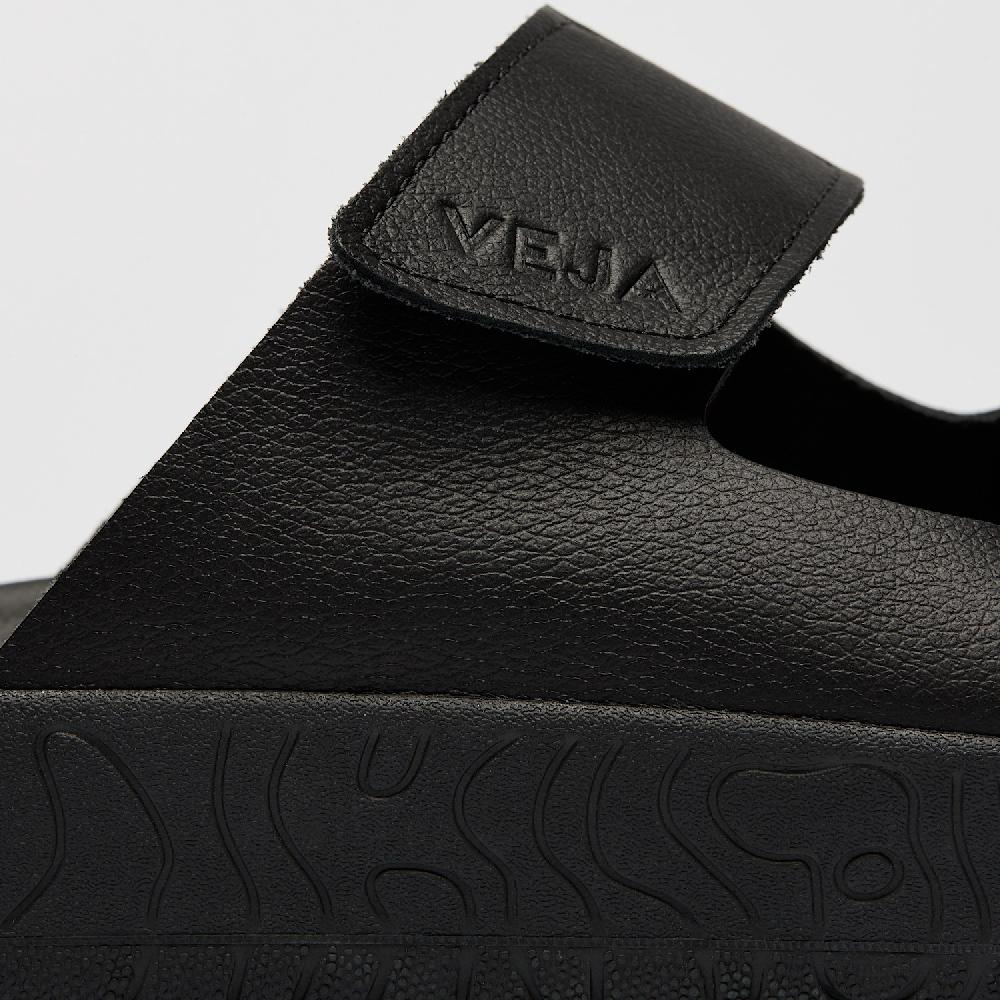 Veja ETNA LEATHER FULL BLACK