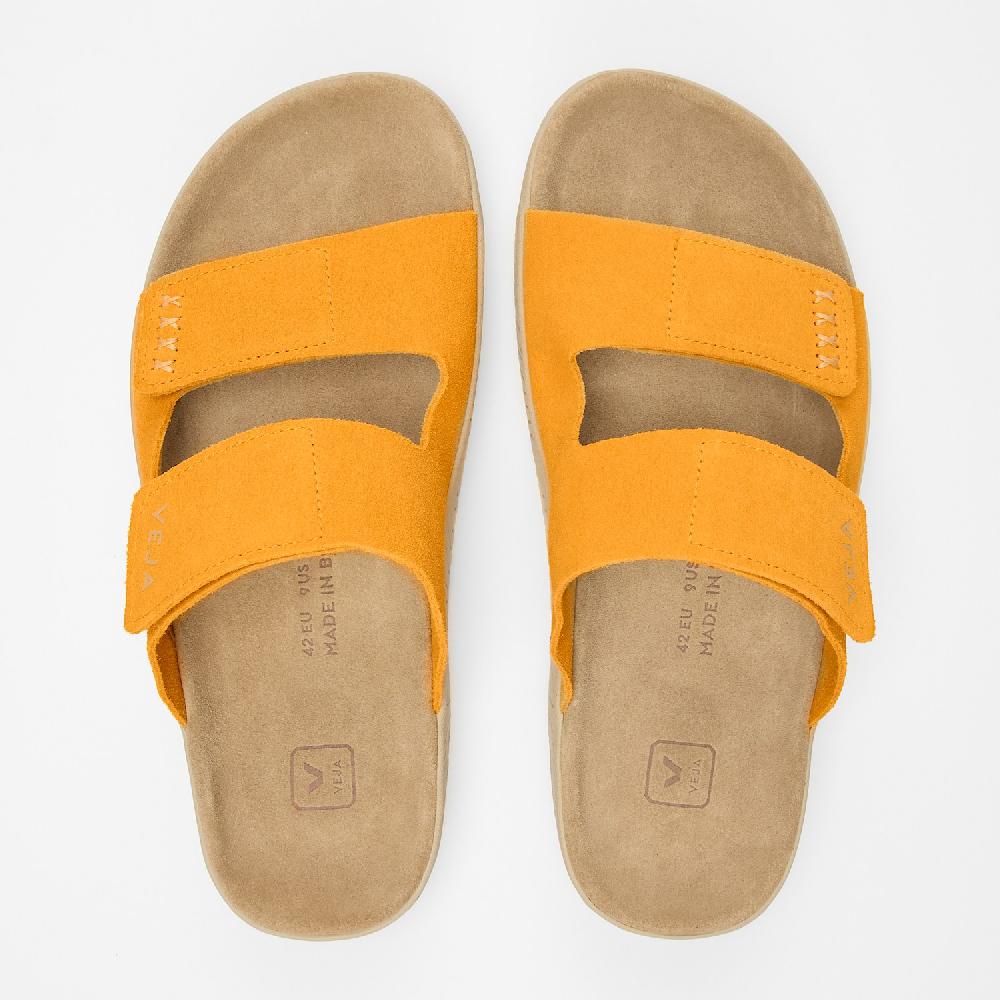 Veja ETNA SUEDE SAFRAN ALMOND